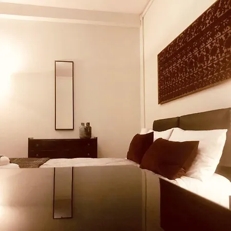 Michelangelo Homestay *