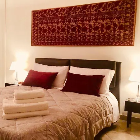 Michelangelo Homestay *